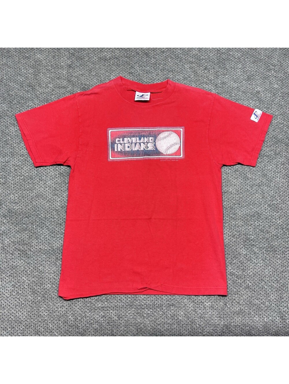 Vintage Logo Athletic Cleveland Indians T-Shirt Medium Major League Baseball Red